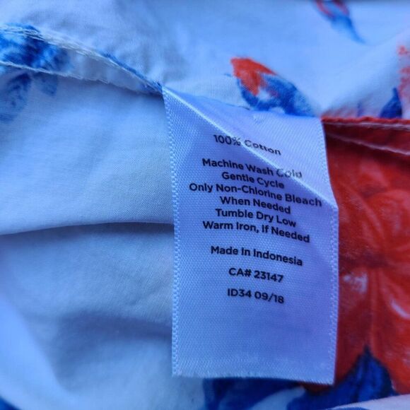 Talbots Red White Blue White Floral Button Down Blouse size Medium - Picture 8 of 13